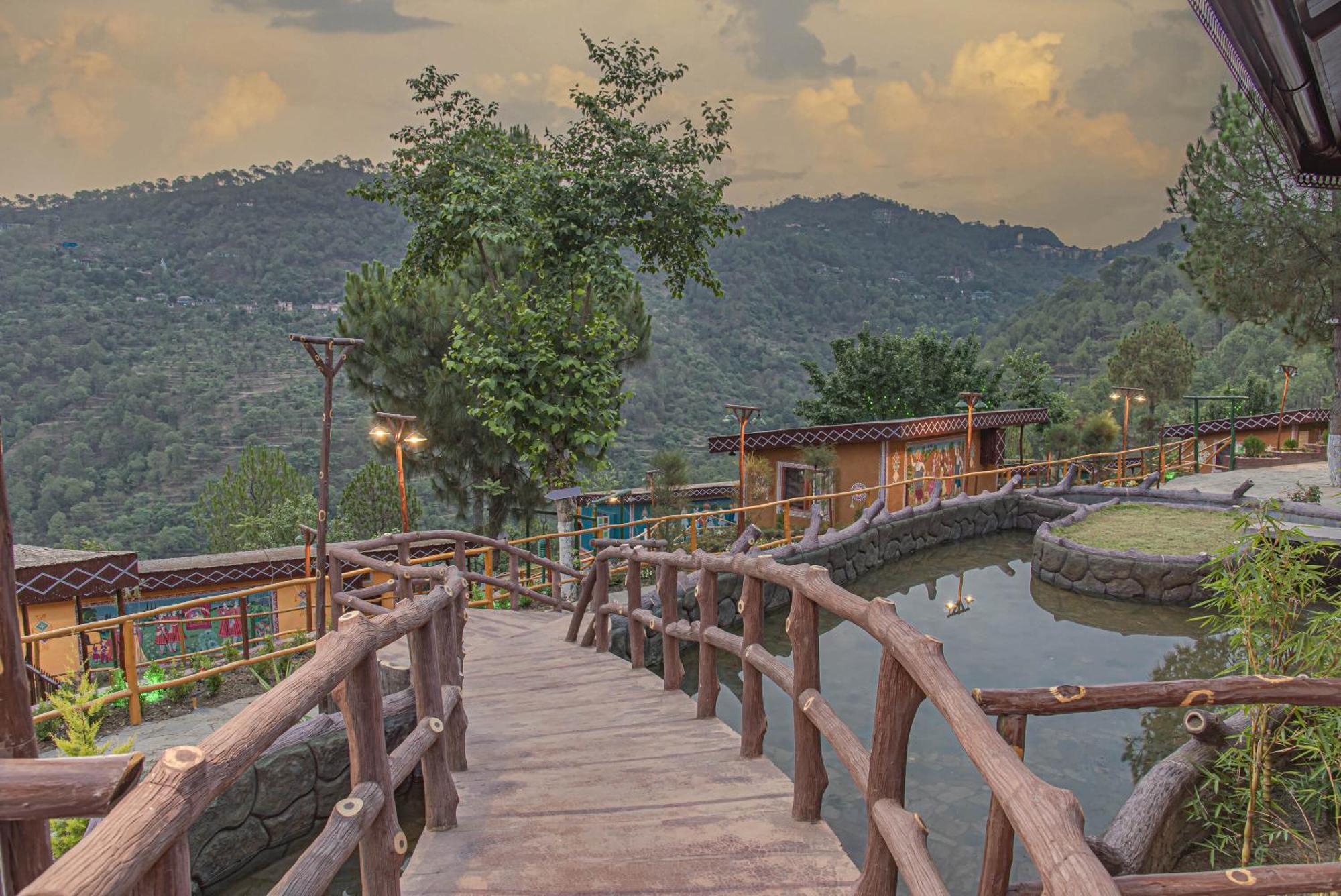 A Kasauli Ggaon By Echor Hotel Eksteriør billede