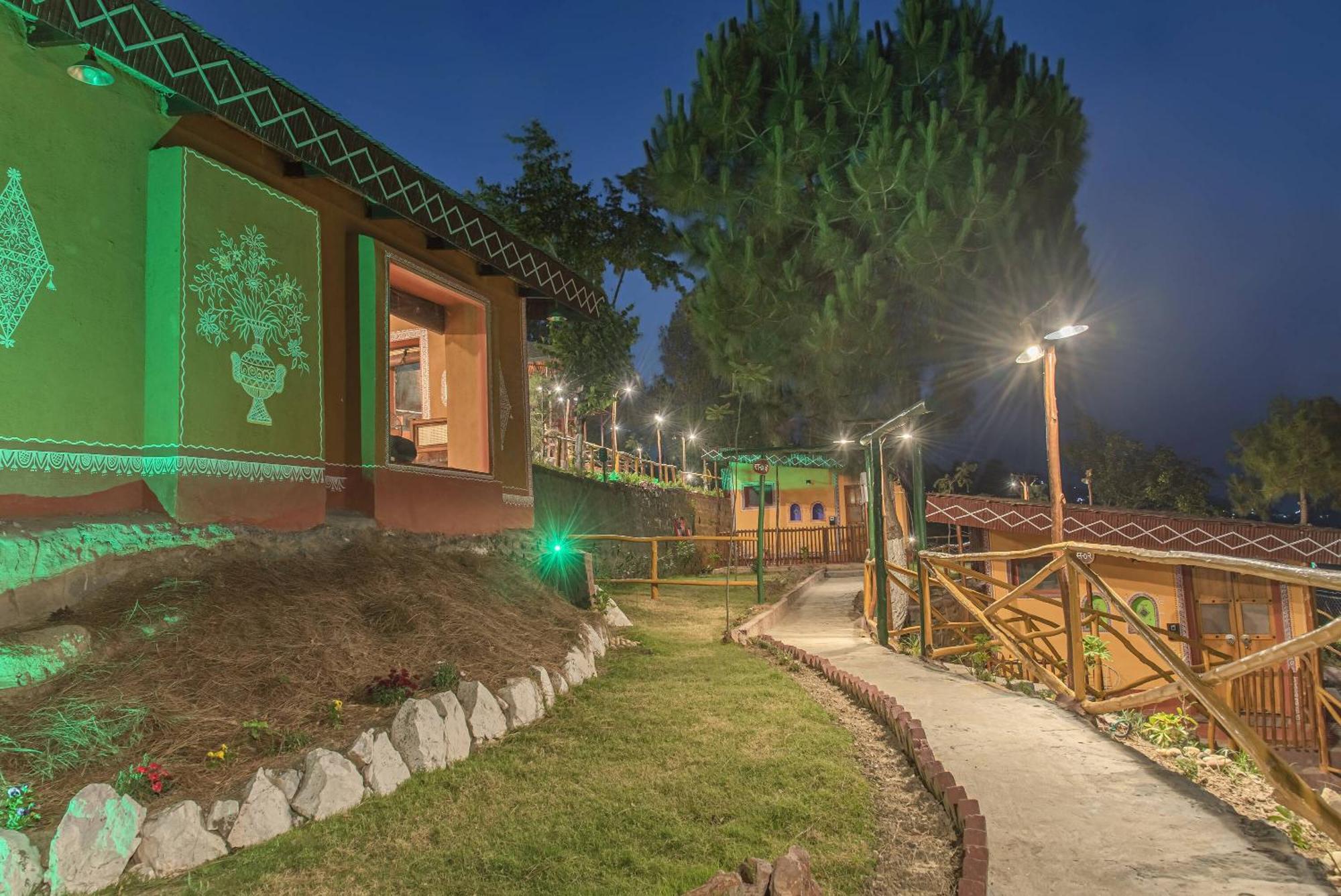 A Kasauli Ggaon By Echor Hotel Eksteriør billede