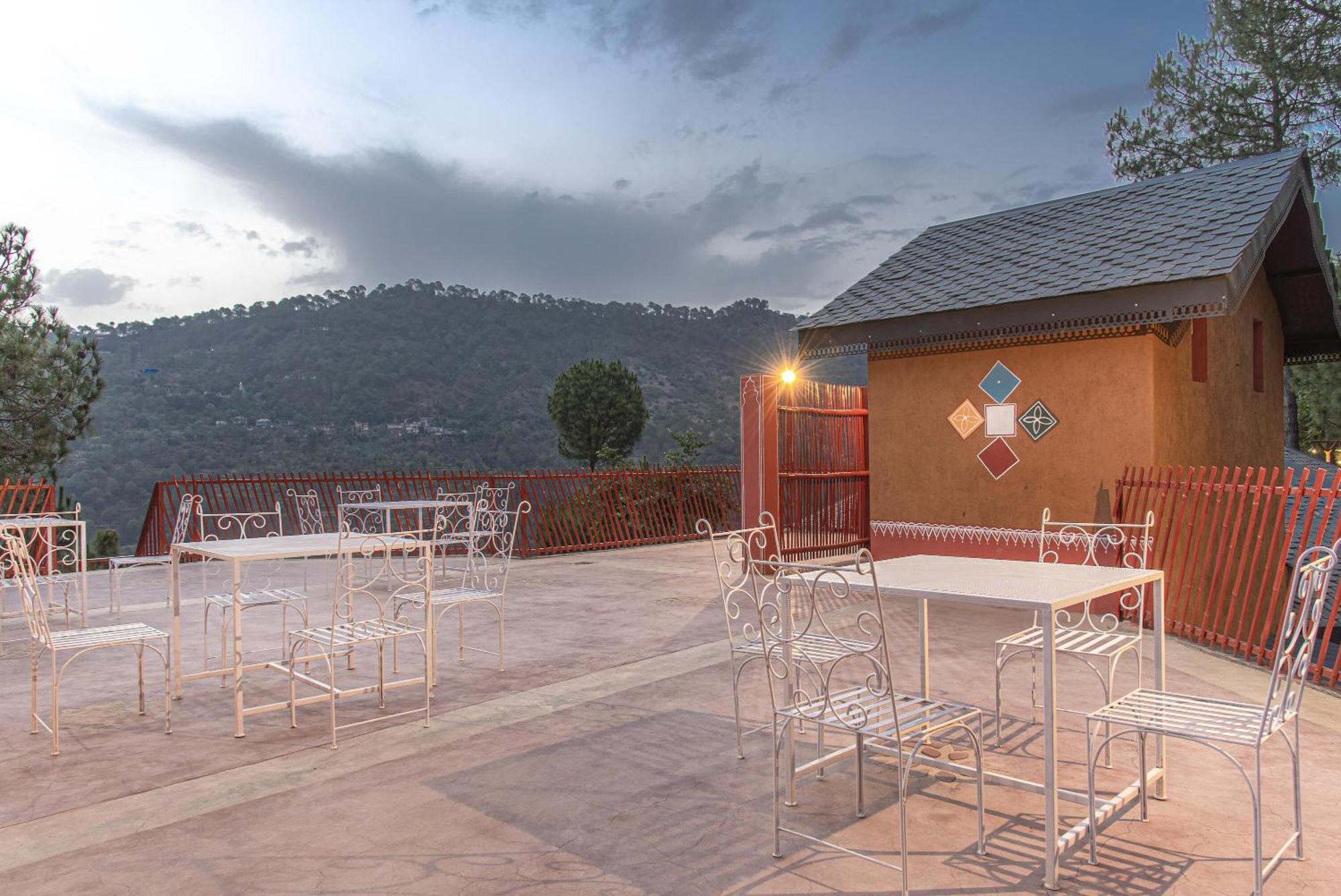 A Kasauli Ggaon By Echor Hotel Eksteriør billede