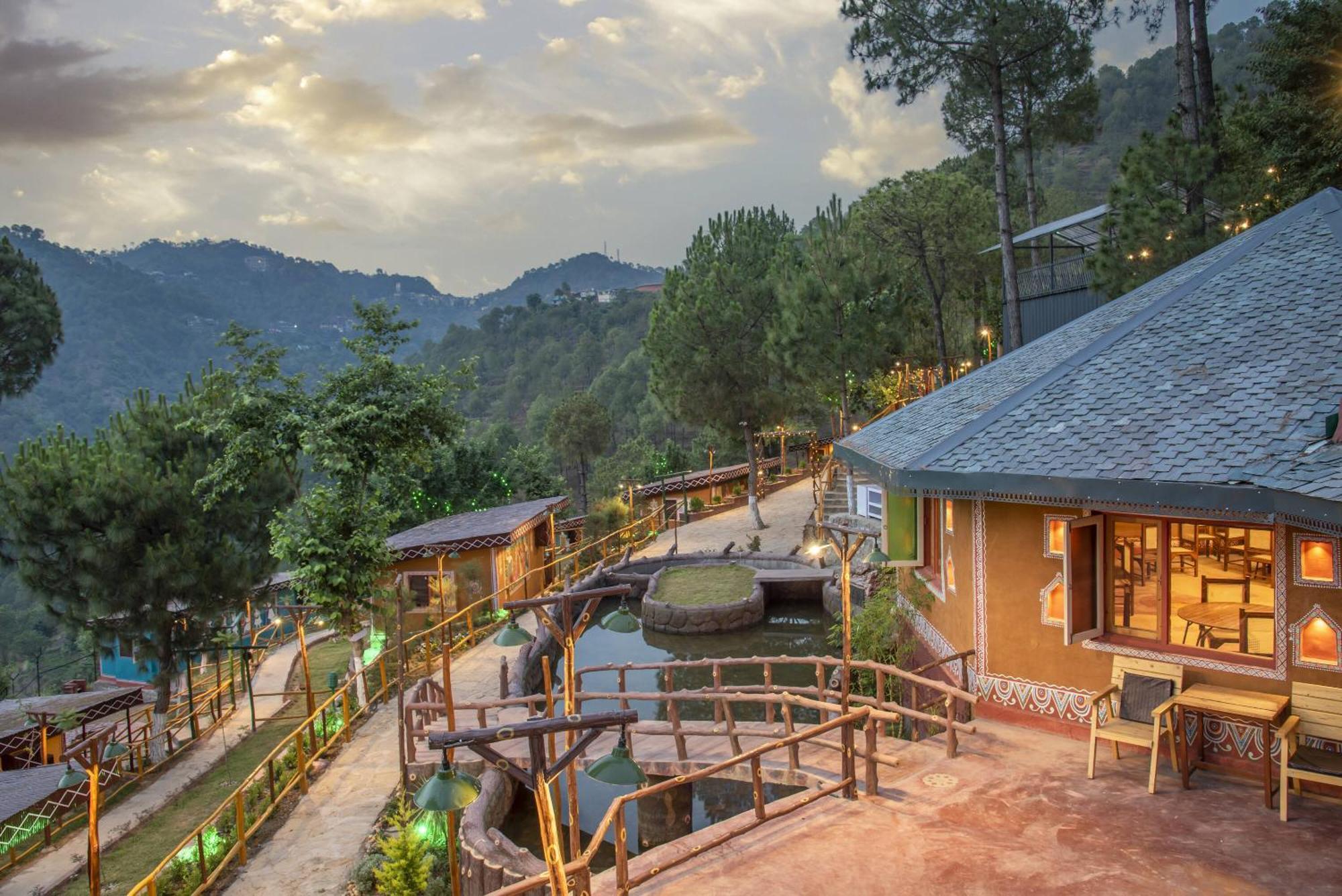 A Kasauli Ggaon By Echor Hotel Eksteriør billede
