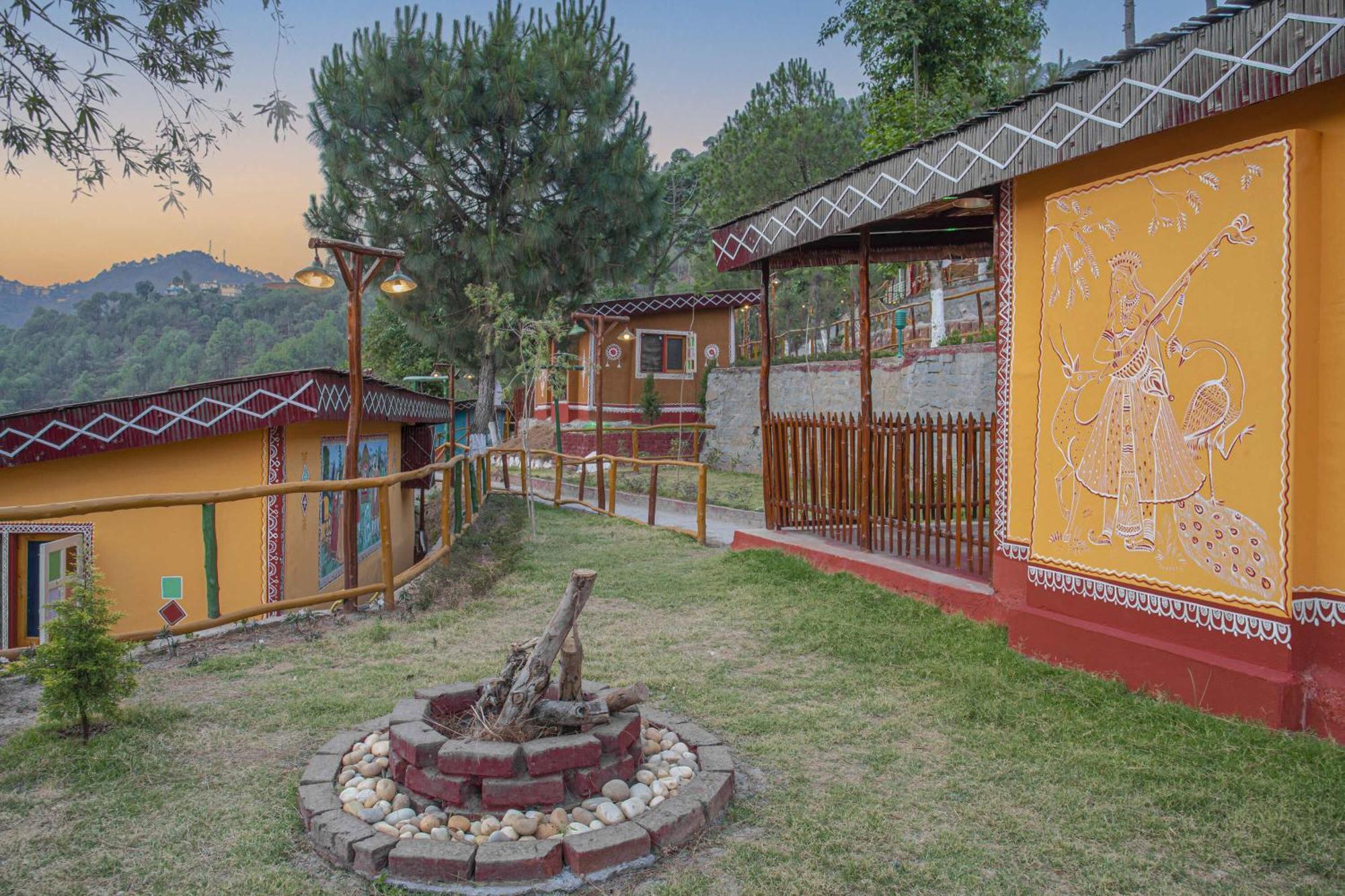 A Kasauli Ggaon By Echor Hotel Eksteriør billede